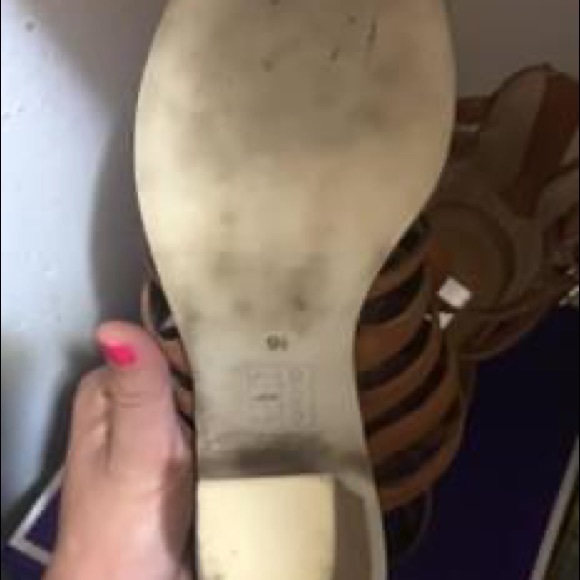 Heels - Picture 4 of 8